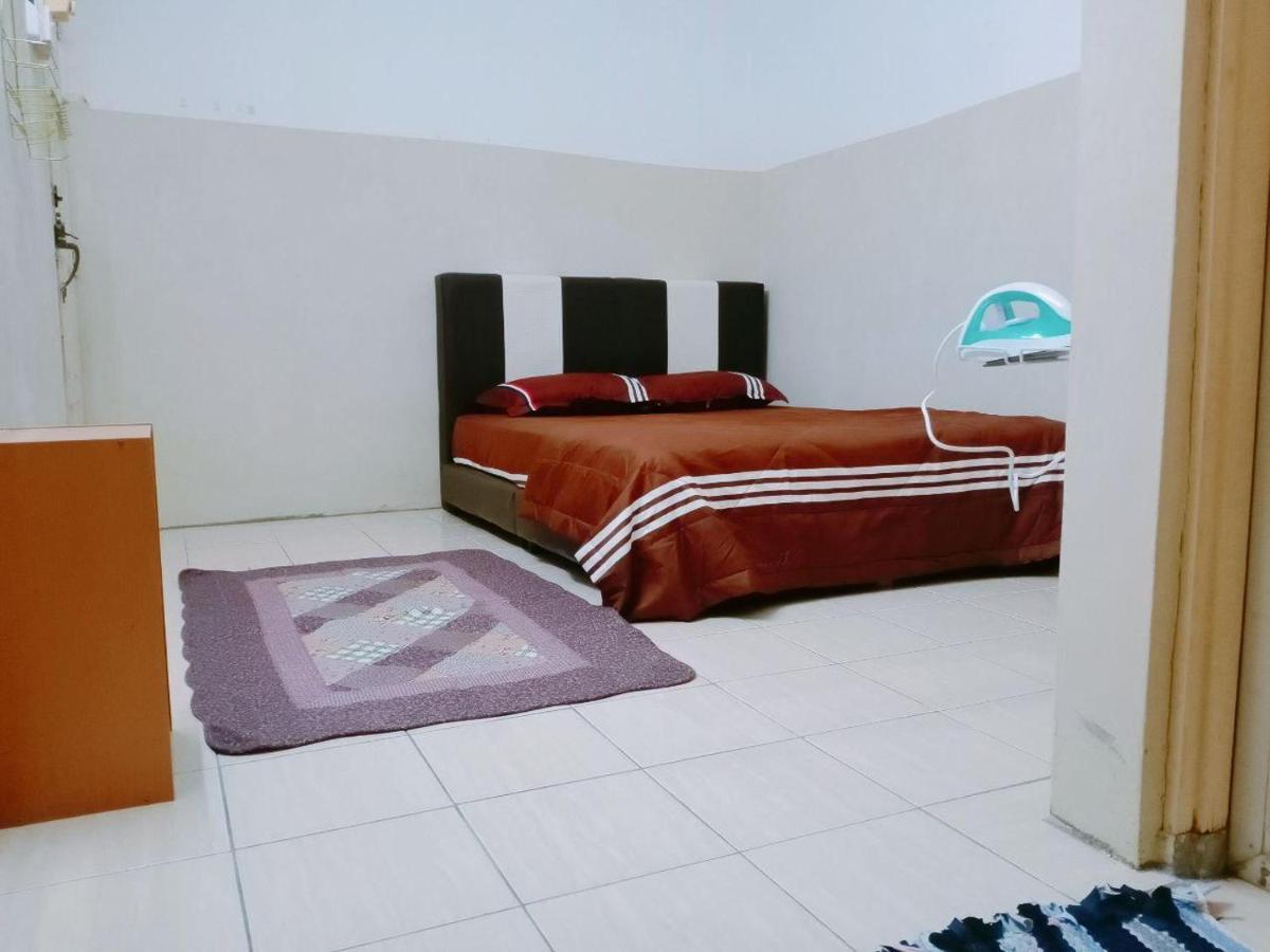 Homestay Ummi Razzin Kuala Kangsar Exterior foto